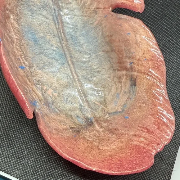 Unique Resin Pink and Blue Leaf-Shaped Decorative Dish - Picture 5 of 11